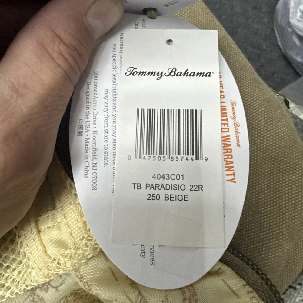 Tommy Bahama Leather & Canvas Rolling Duffel Bag Luggage Open Box NEW WITH‎ TAGS